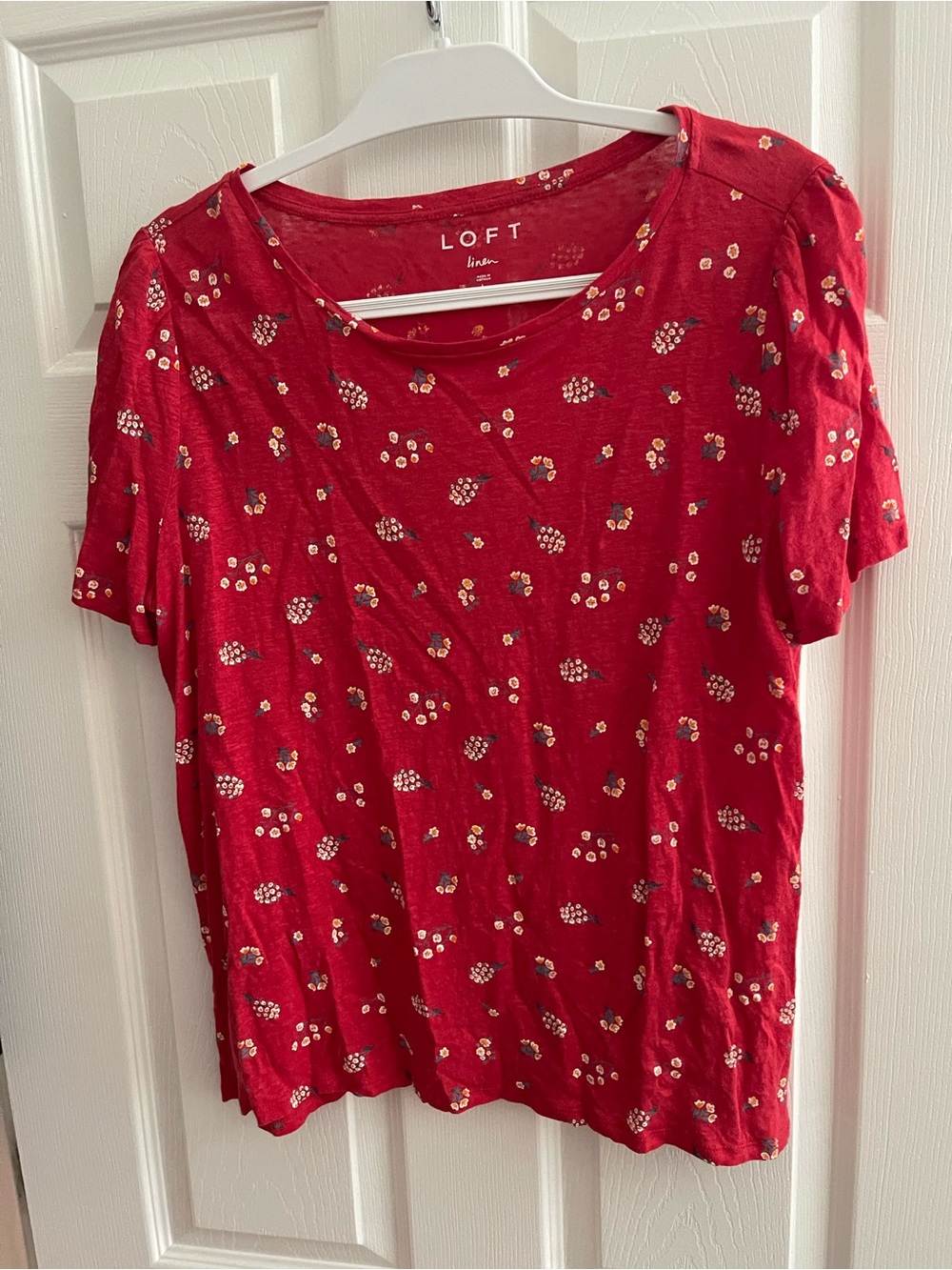 LOFT Red Short Sleeve Floral Tee